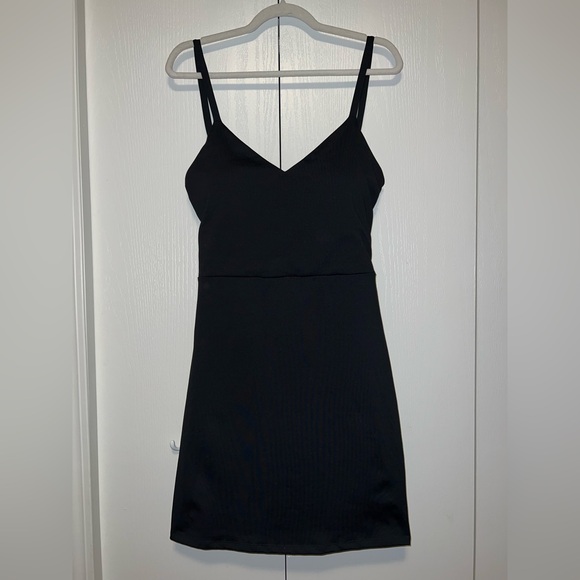 Fabletics Malindi Dress - Picture 1 of 13